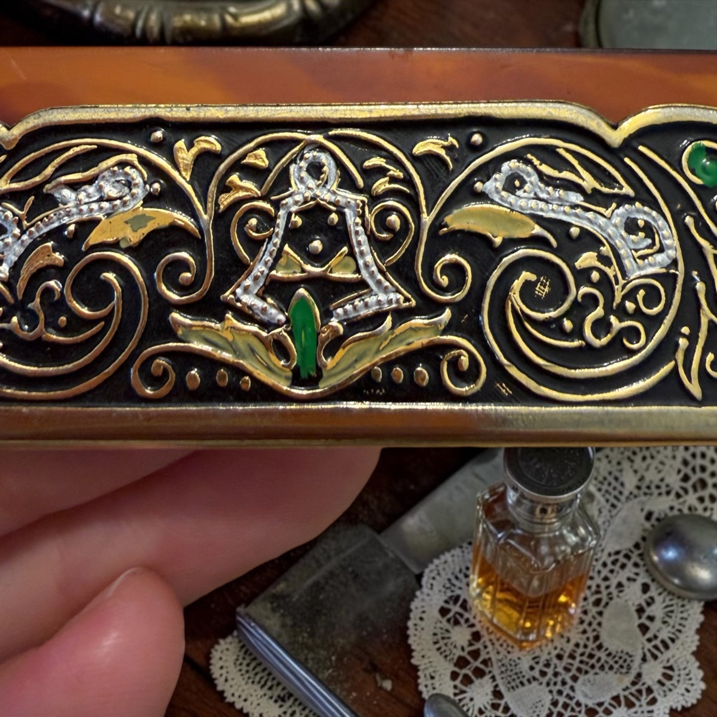 Pettine da taschino con custodia decorata, anni ‘50-‘60 per capelli, barba e baffi