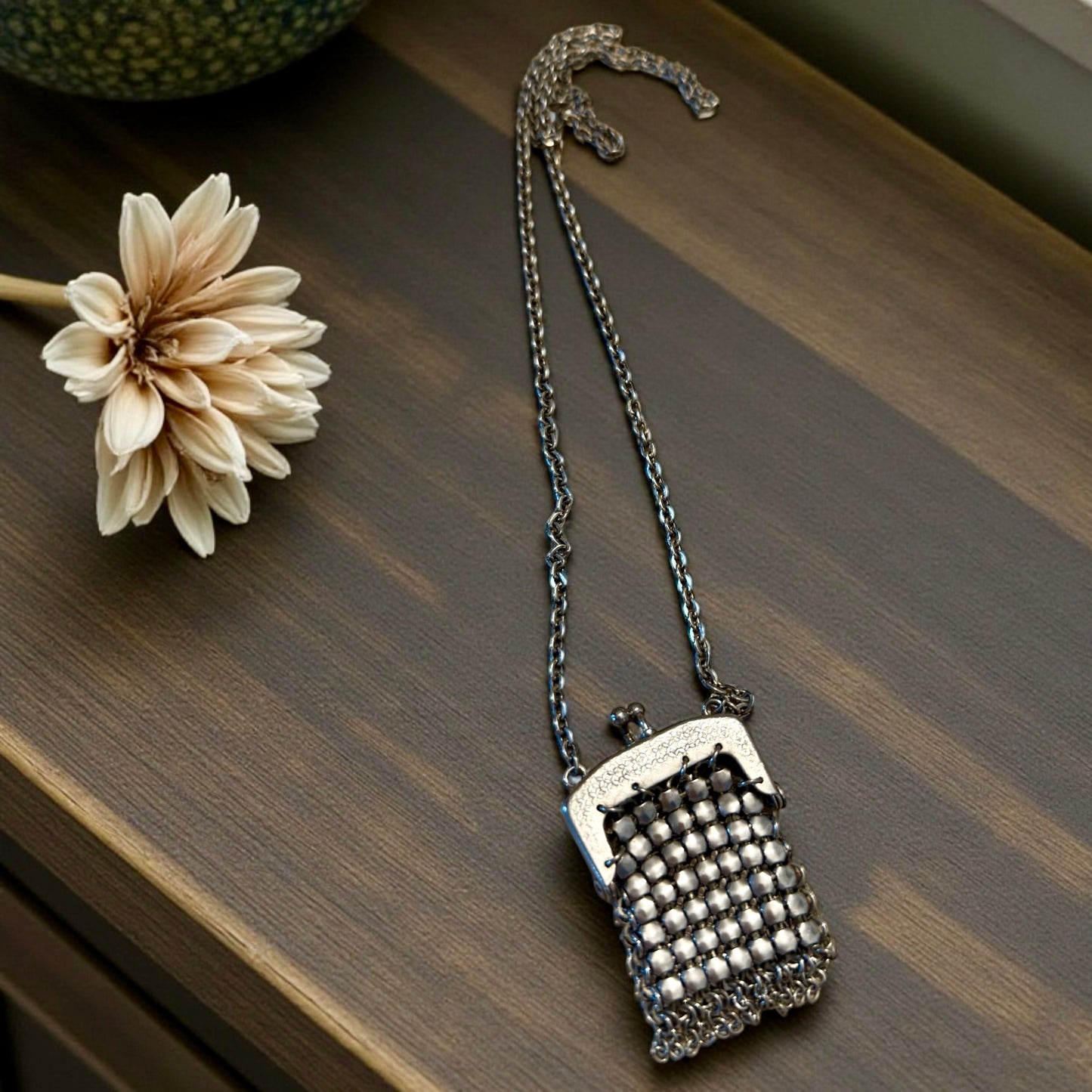 Antica Collana con porta monete argentato, anni ‘20