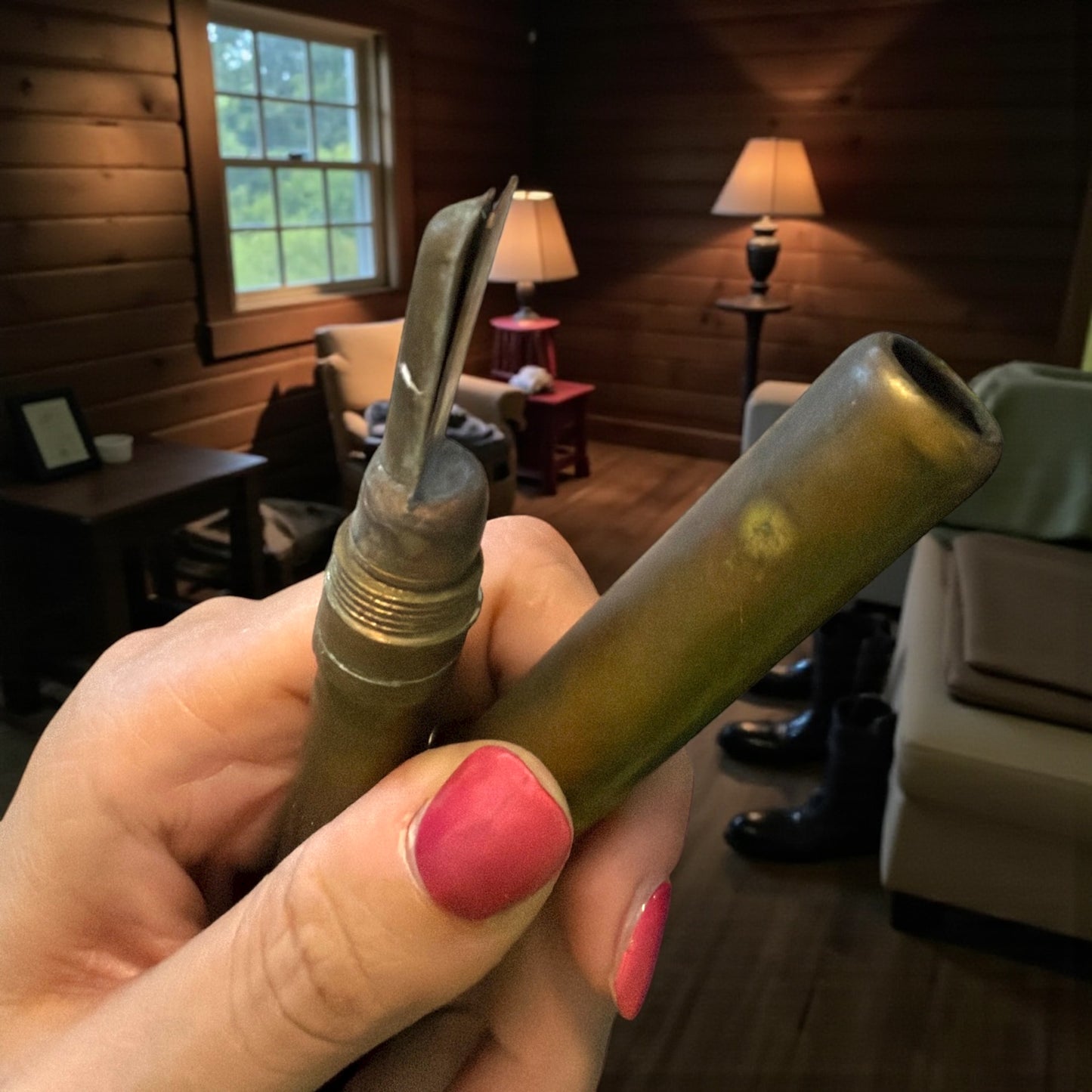 Antico corno richiamo da caccia in ottone con ancia interna, prima metà ‘900