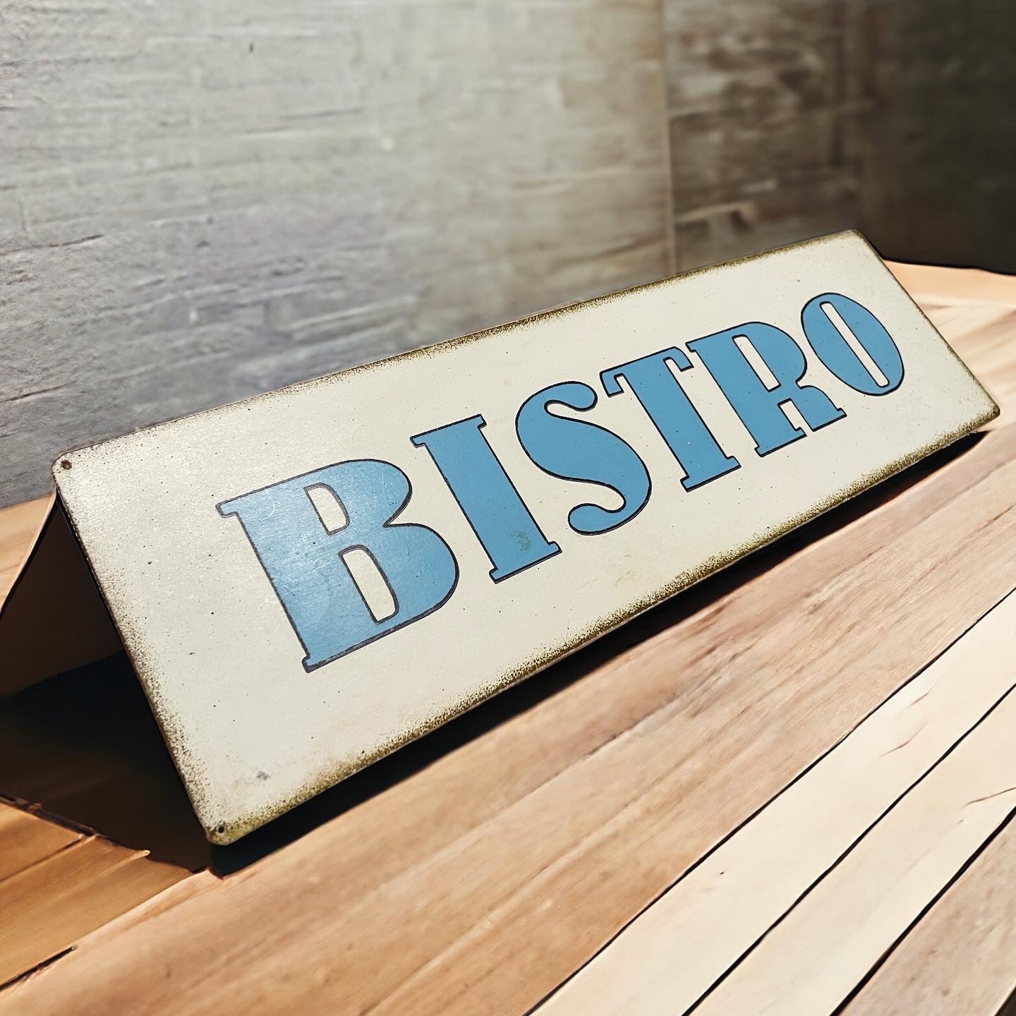 Bistro insegna