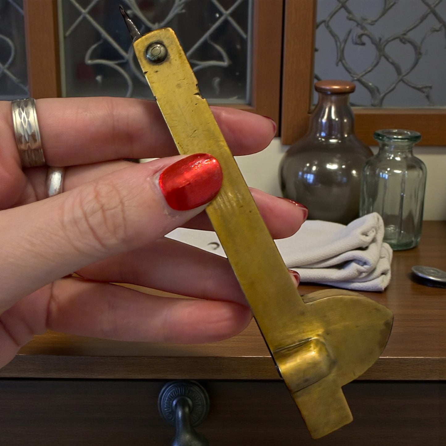 Antico scarificatore, strumento medico veterinario per salassi