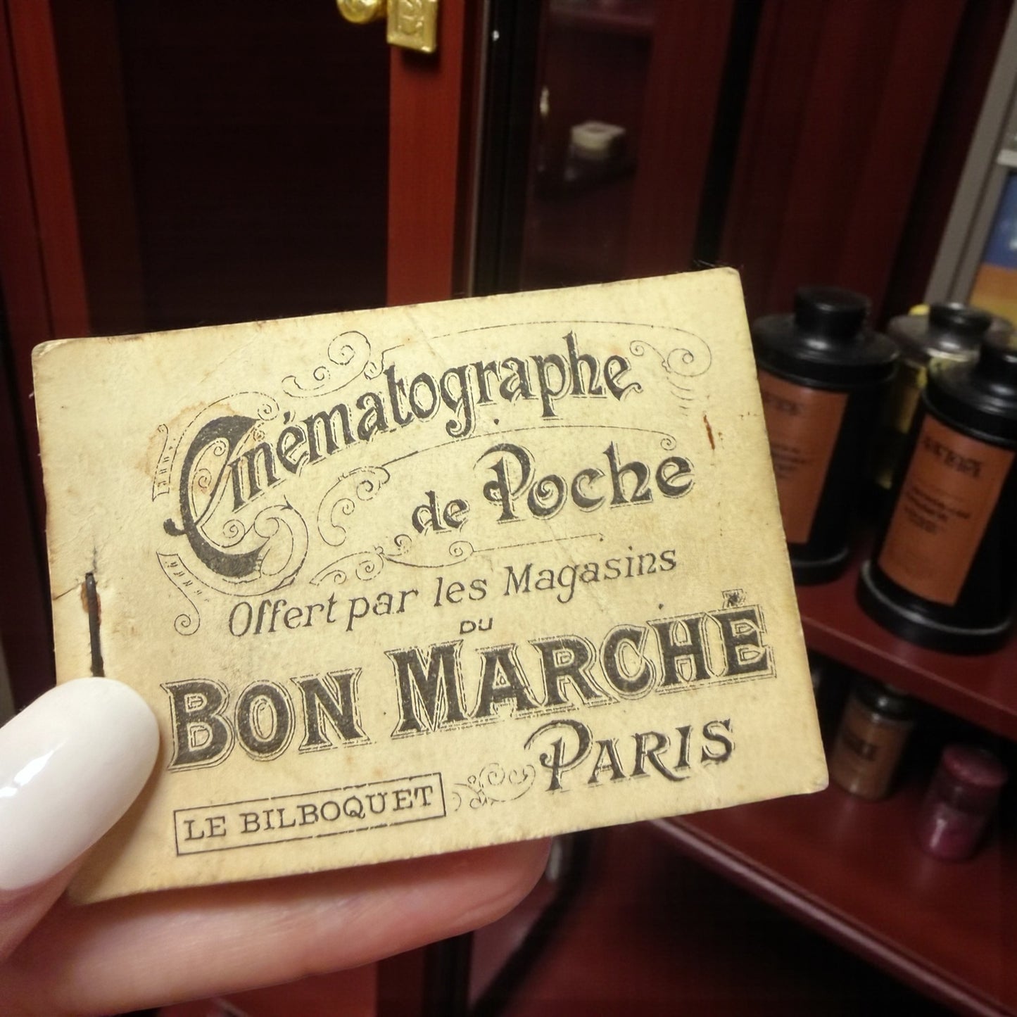 “Cinema da tasca”, antico flipbook fine ‘800 primo ‘900 Bon Marché