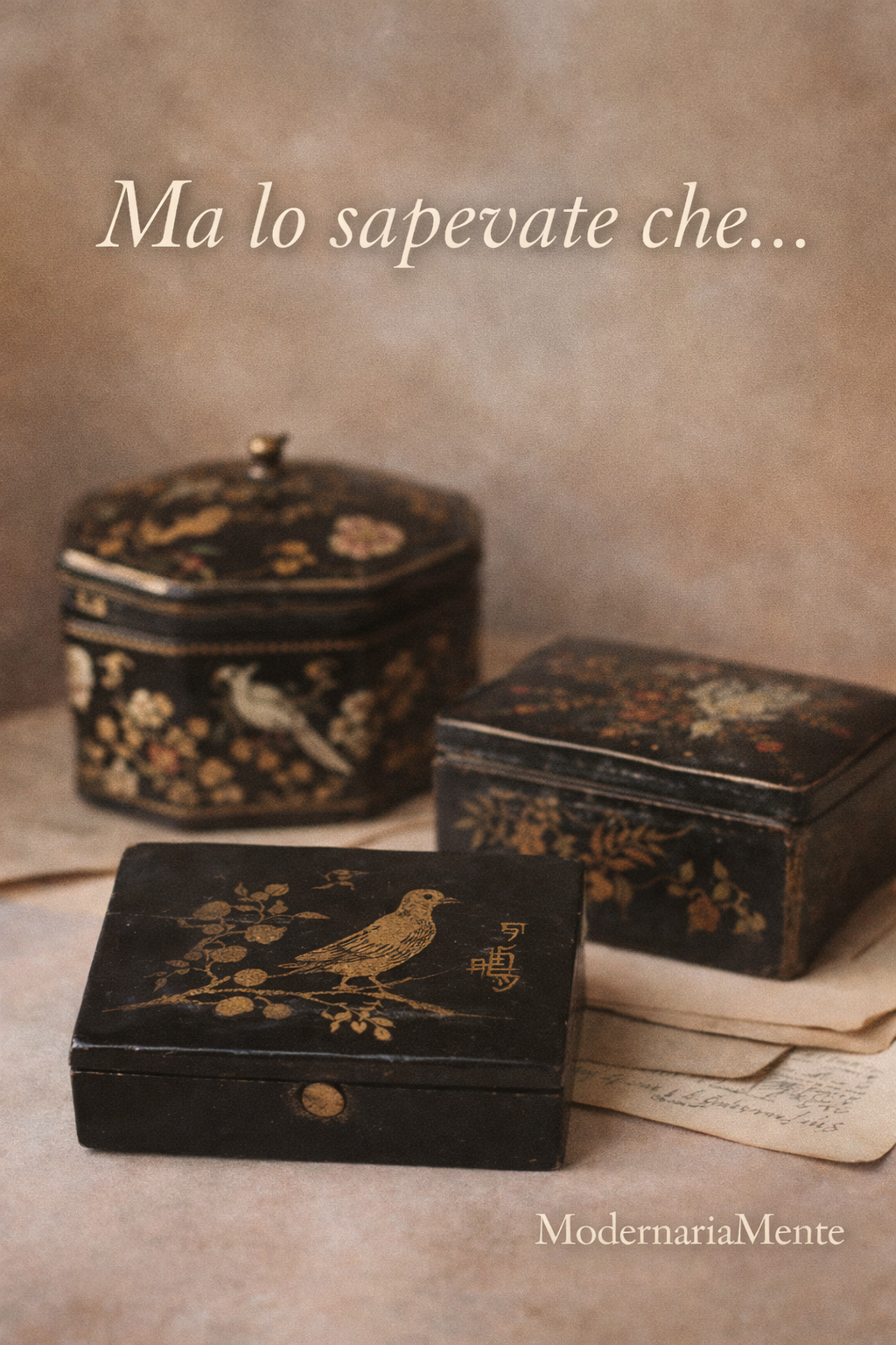 Cofanetto in papier mâché con decorazione usignolo, laccato, anni ‘40-‘50