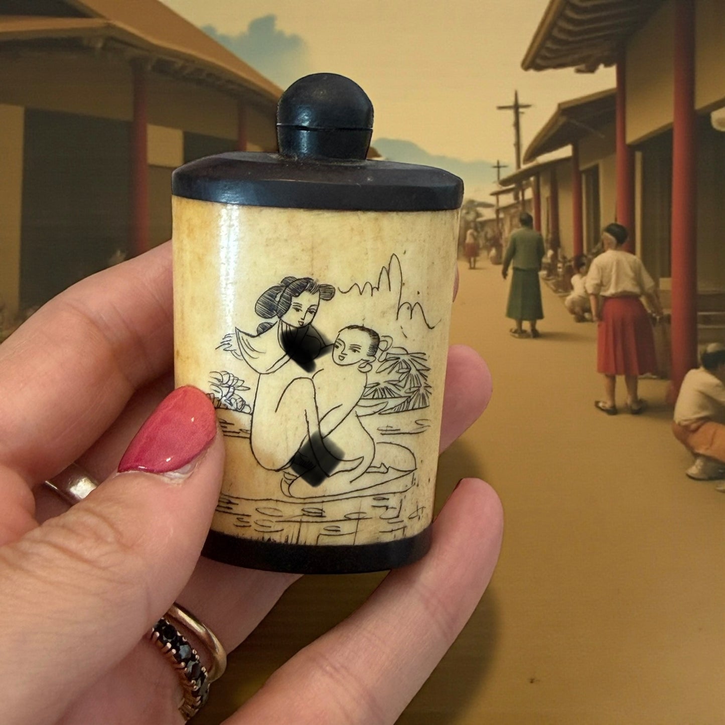 Snuff Bottle in osso con scena erotica, Cina prima metà 900