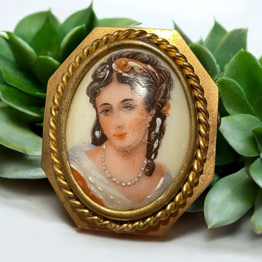 Spilla porcellana Limoges dipinta con ritratto