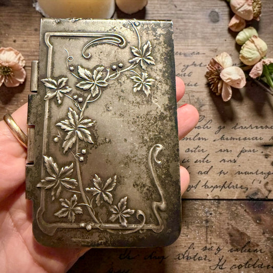 Antico carnet del bal Art Nouveau firmato Dropsy con 21 pagine manoscritte