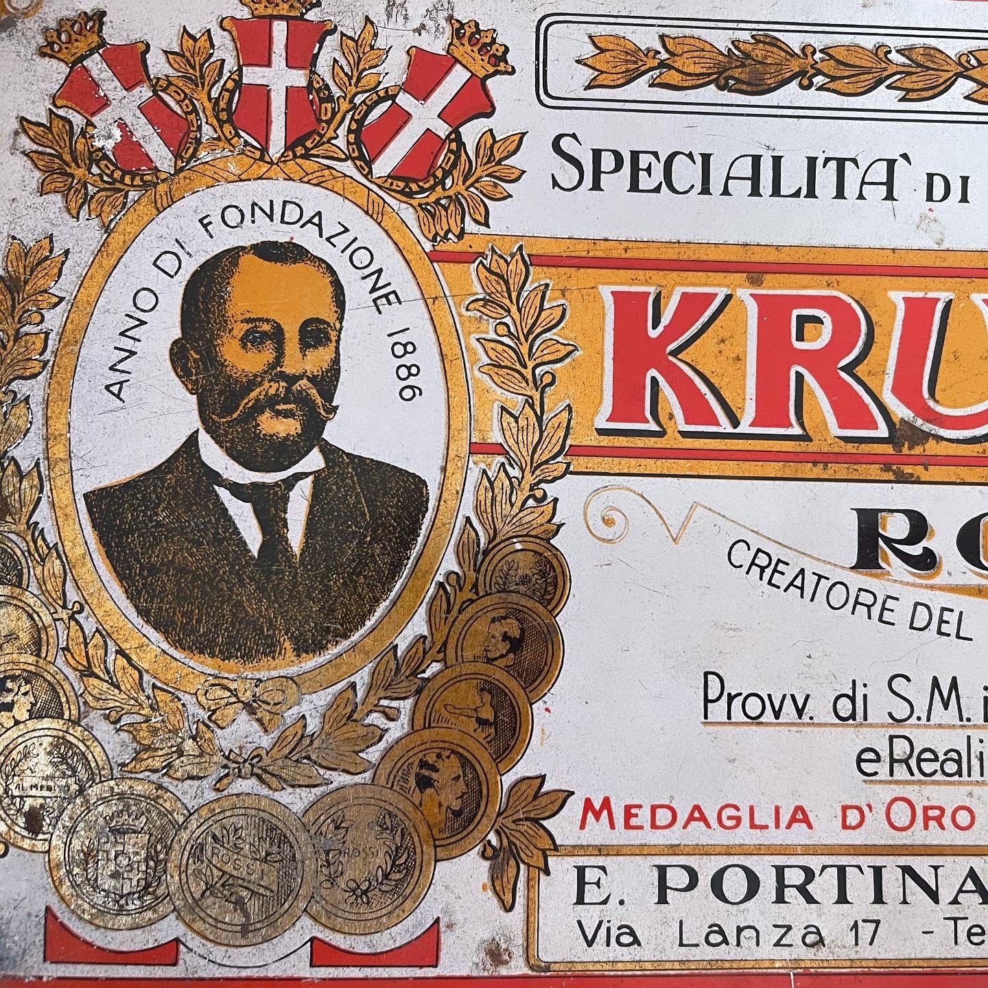 Antica latta Krumiri Rossi