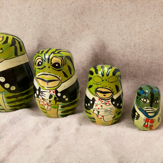 Matryoshka frogs