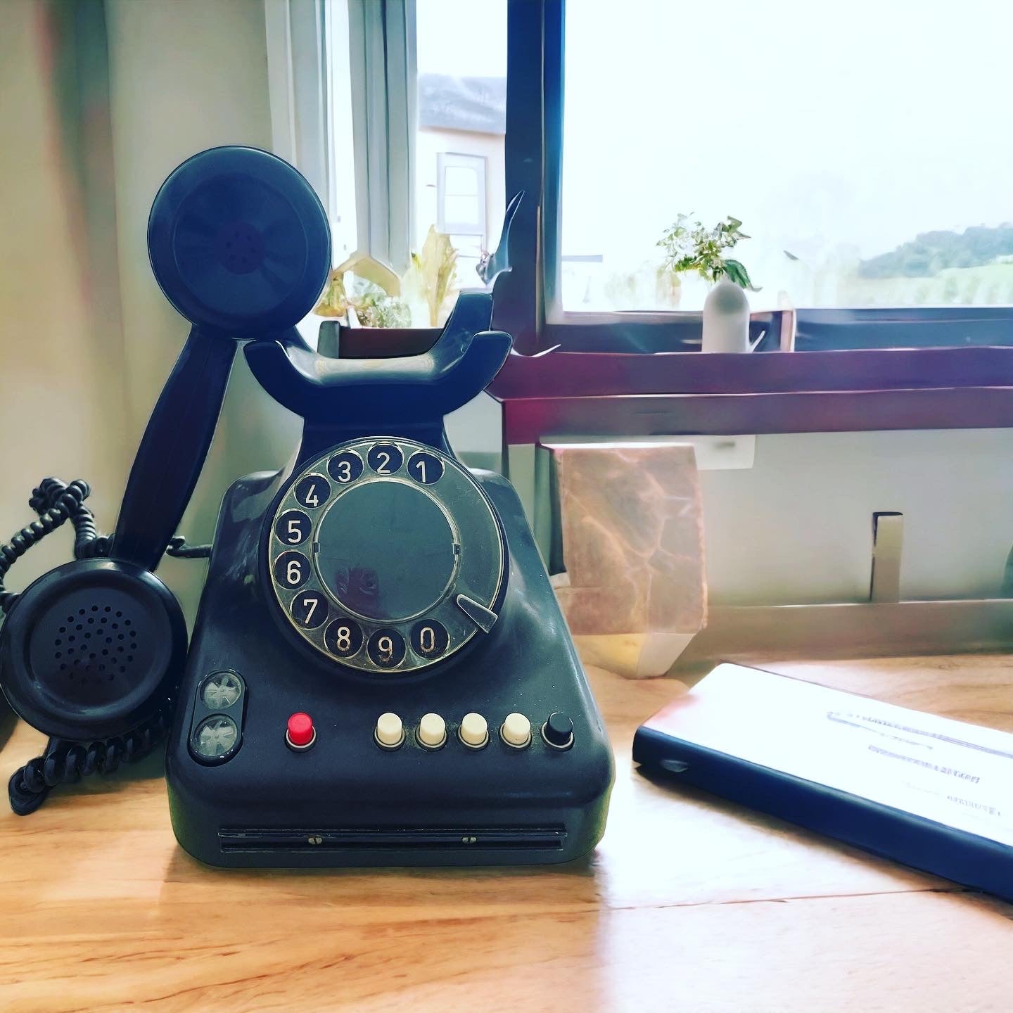 Bakelite PTT telephone