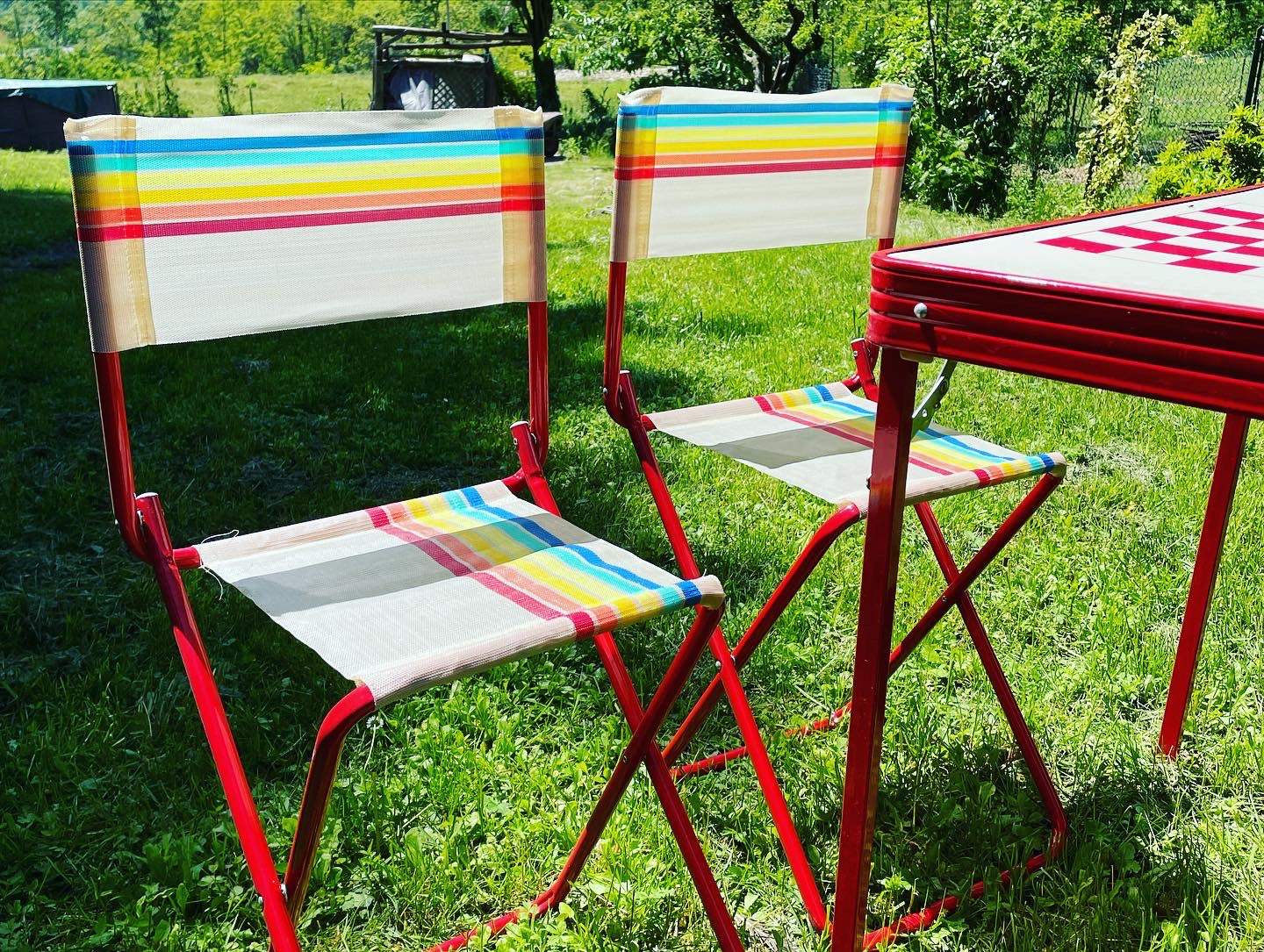 70's beach table and chairs