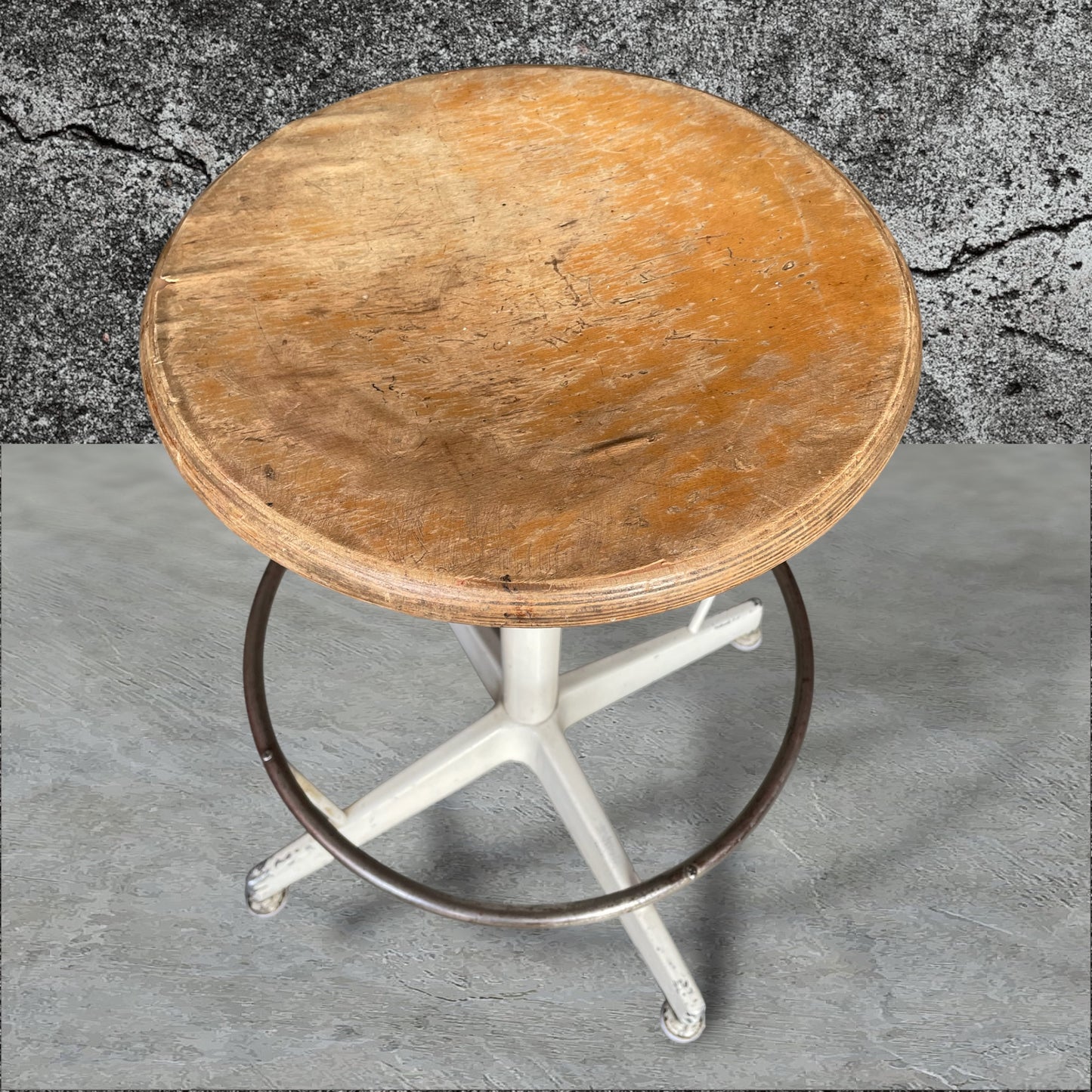 Drafting stool