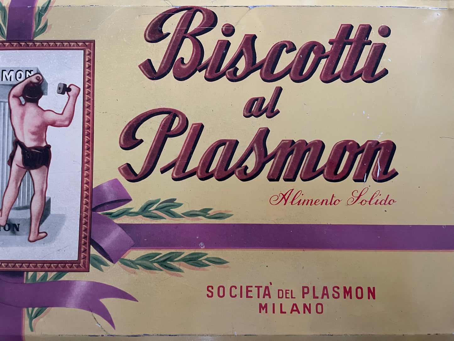 Plasmon box