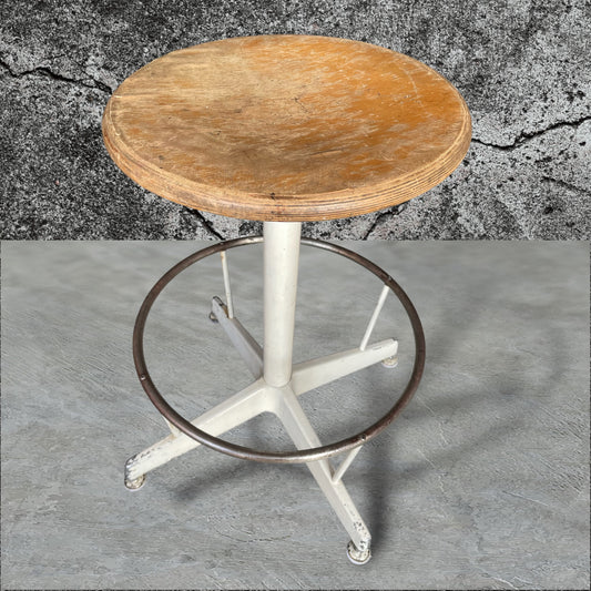 Drafting stool