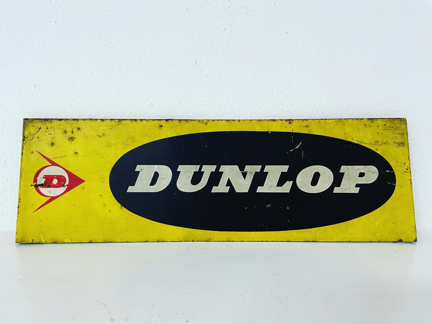 Dunlop sign