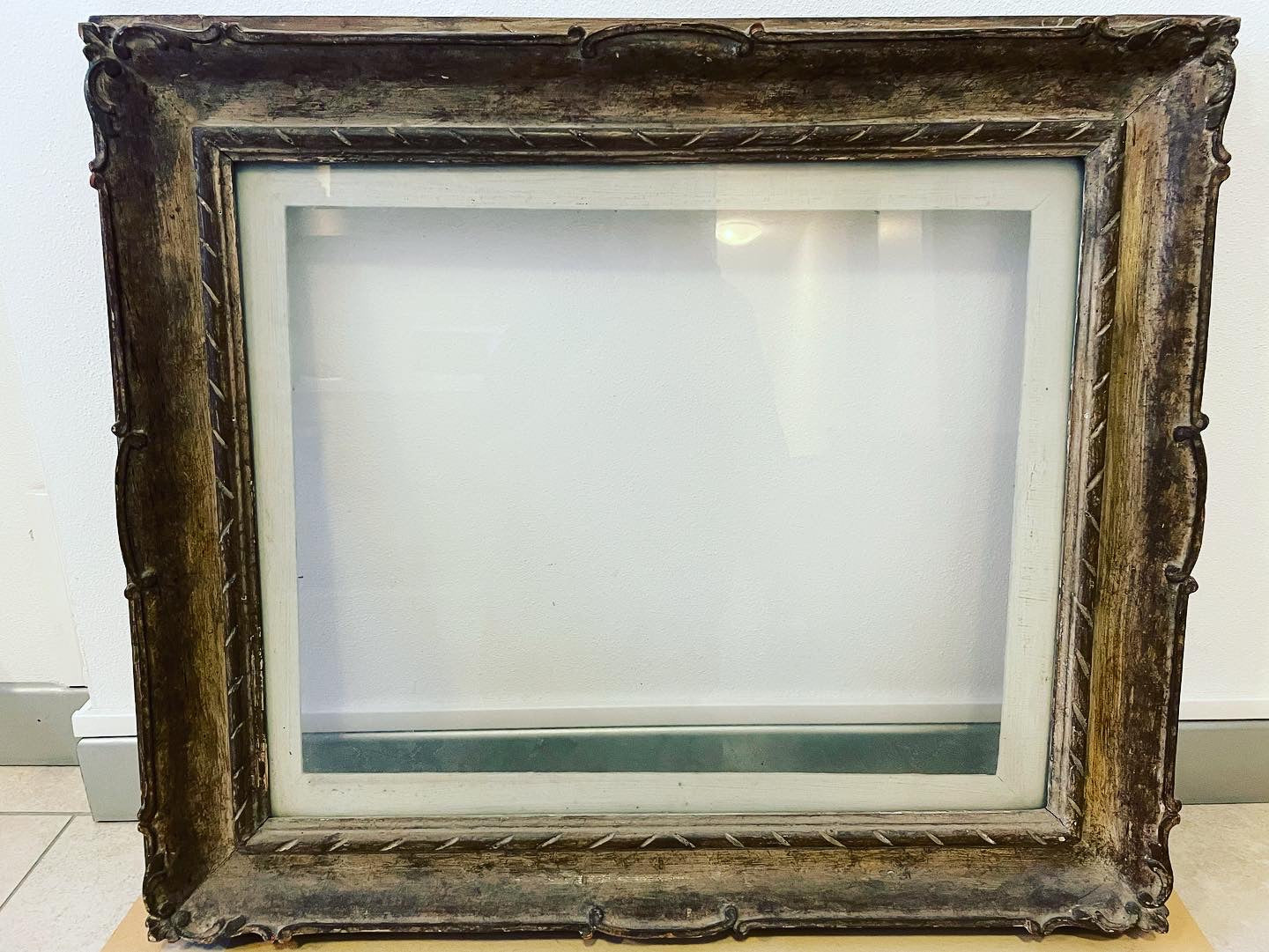 Antique picture frame