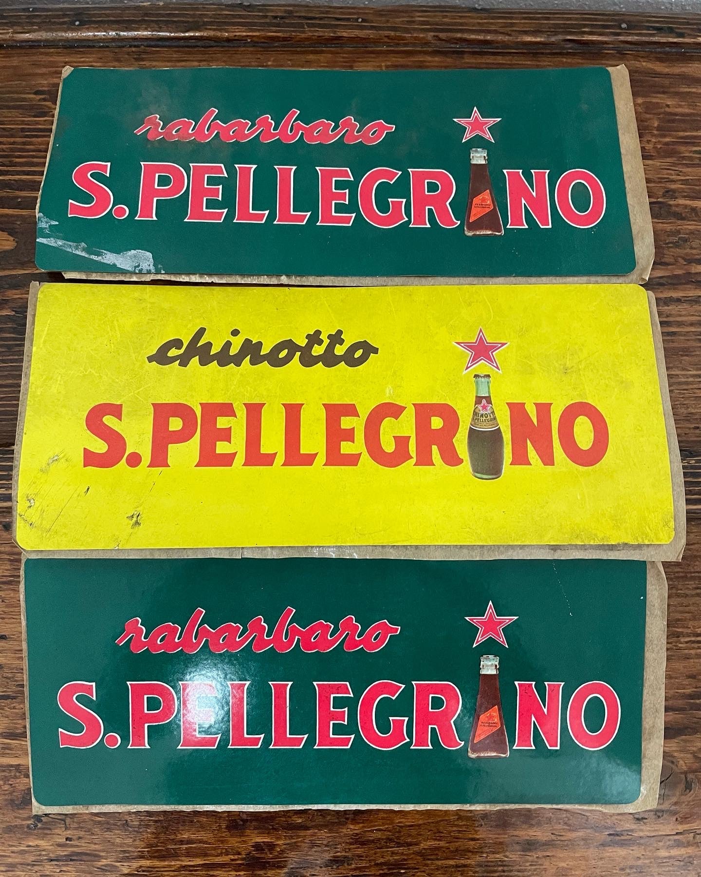 Adesivi San Pellegrino bifacciali