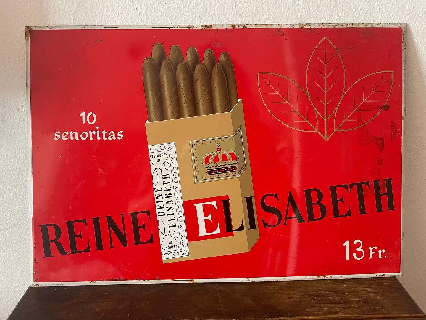 Queen Elisabeth Cigars Sign