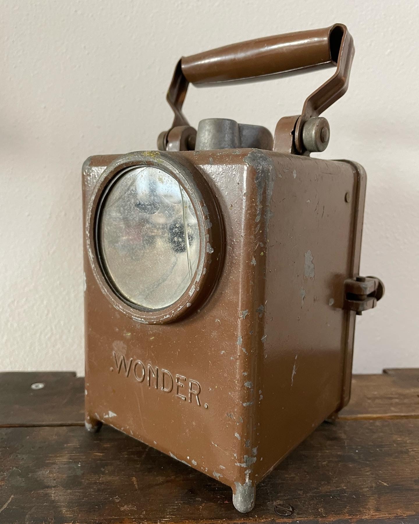 Wonder Agral Lamp