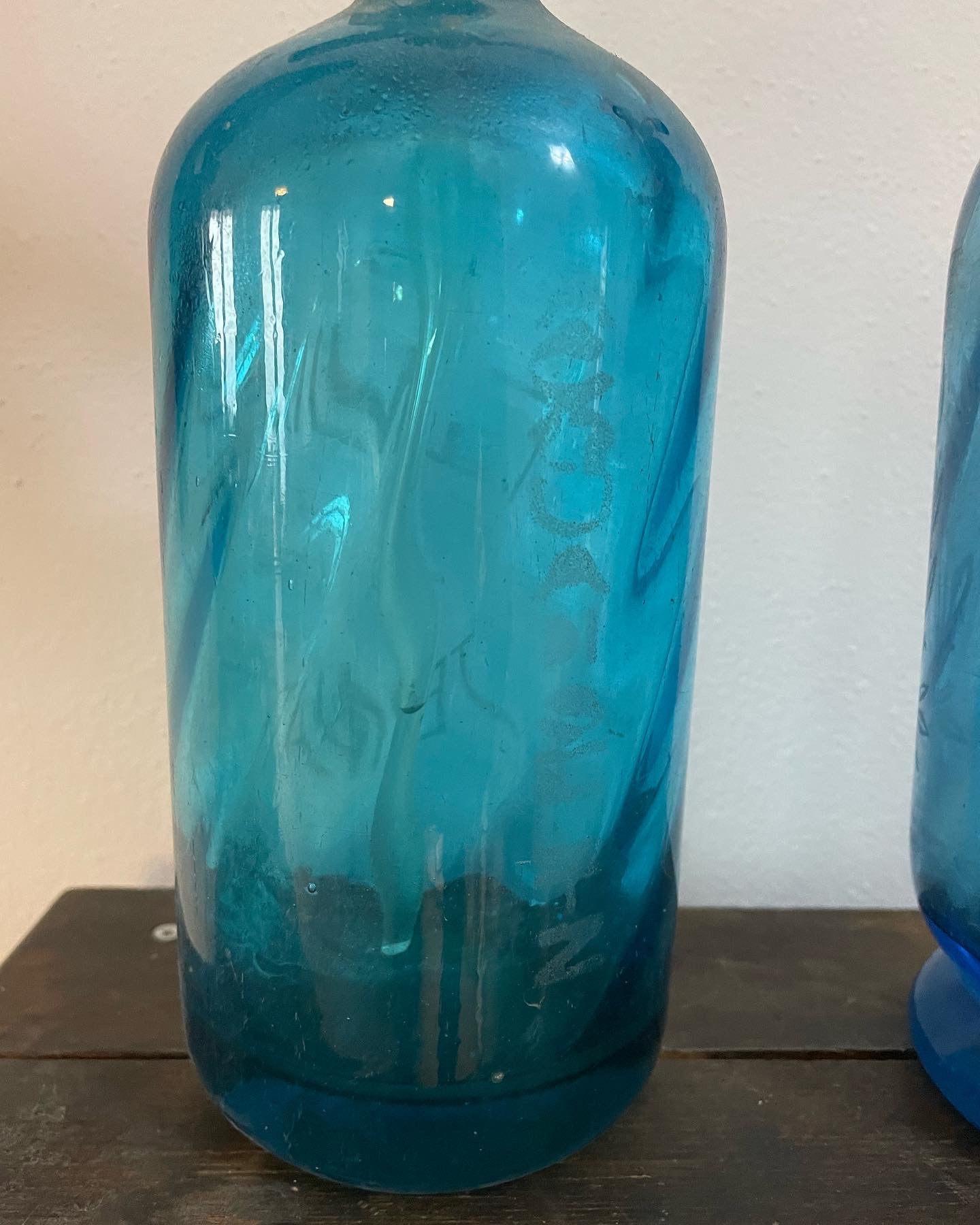 Pair of blue siphons