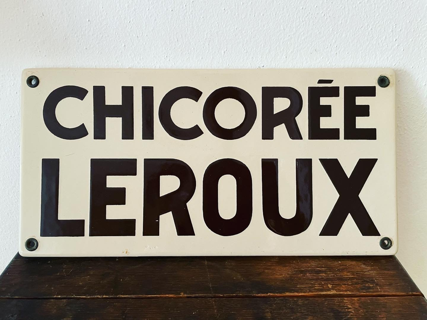 Leroux sign