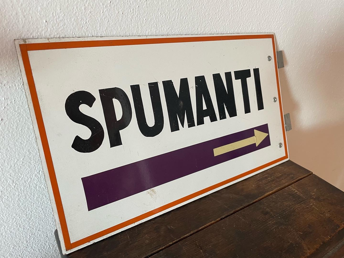 Old Spumanti Market sign