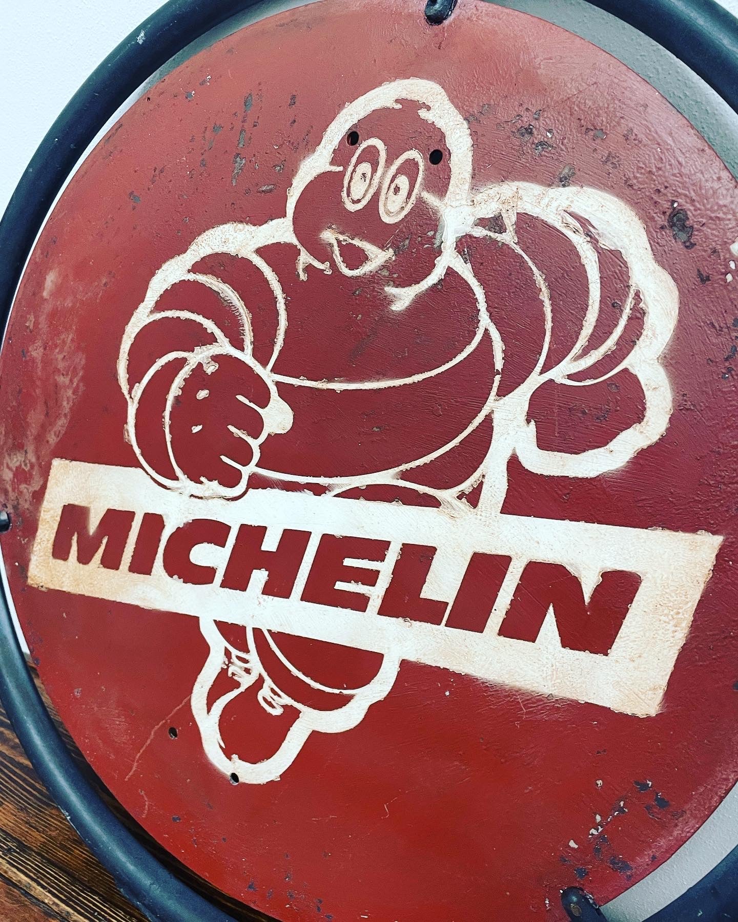 Insegna rotonda Michelin 1999