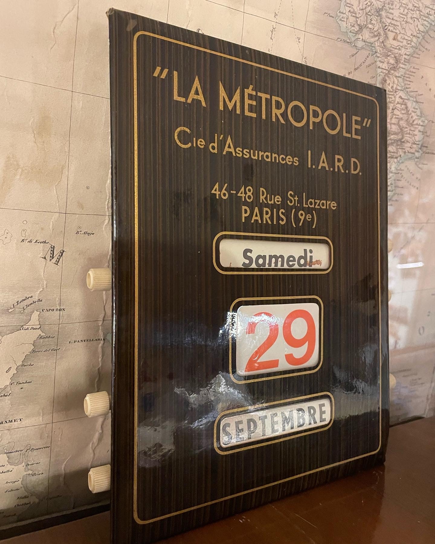 Calendario perpetuo La Metropole