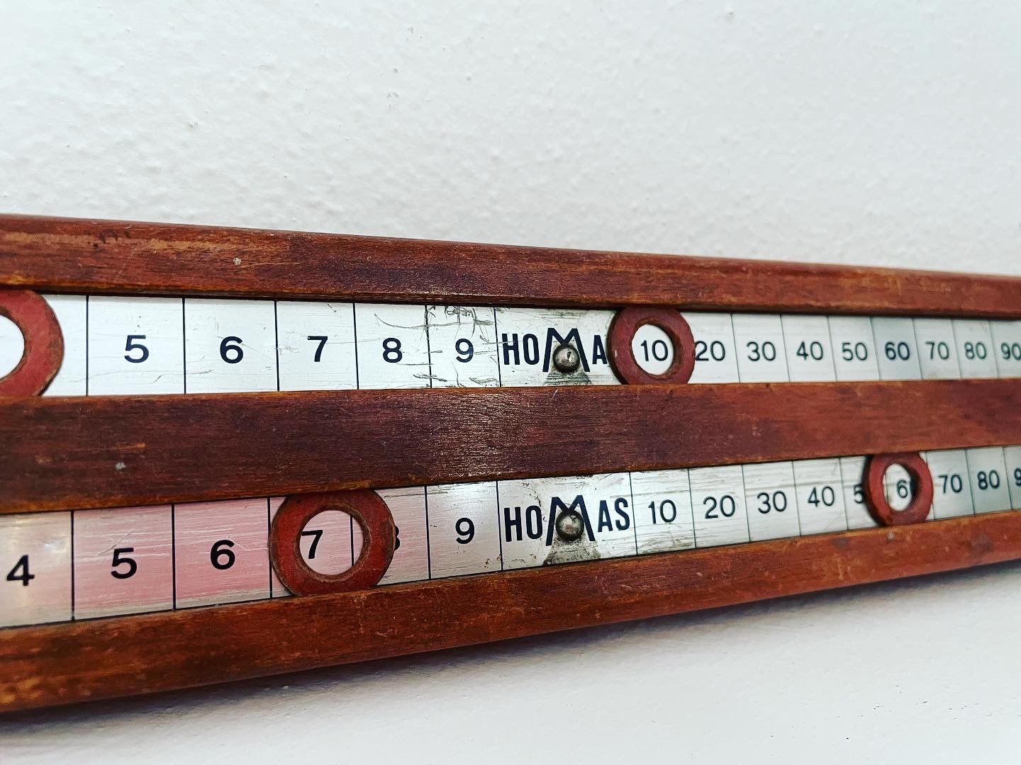 Billiard scoreboard