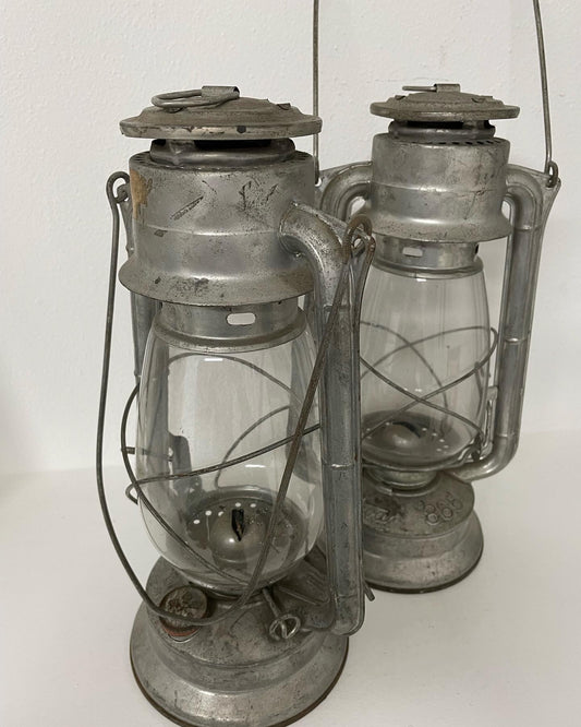 Meva lanterns pair