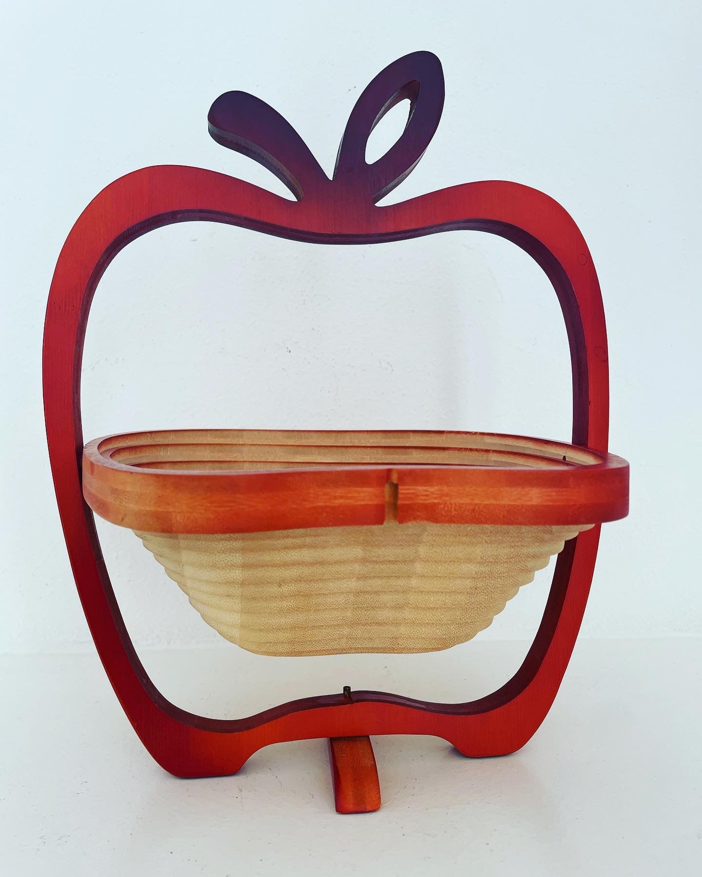 Apple fruit bowl