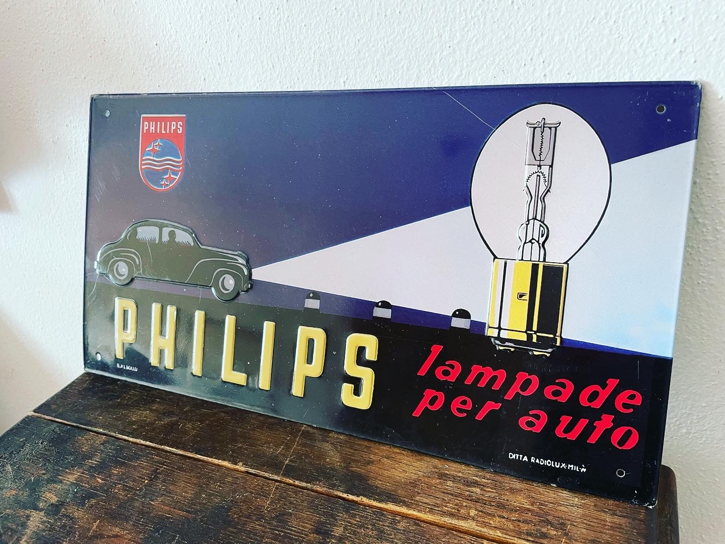 Philips sign