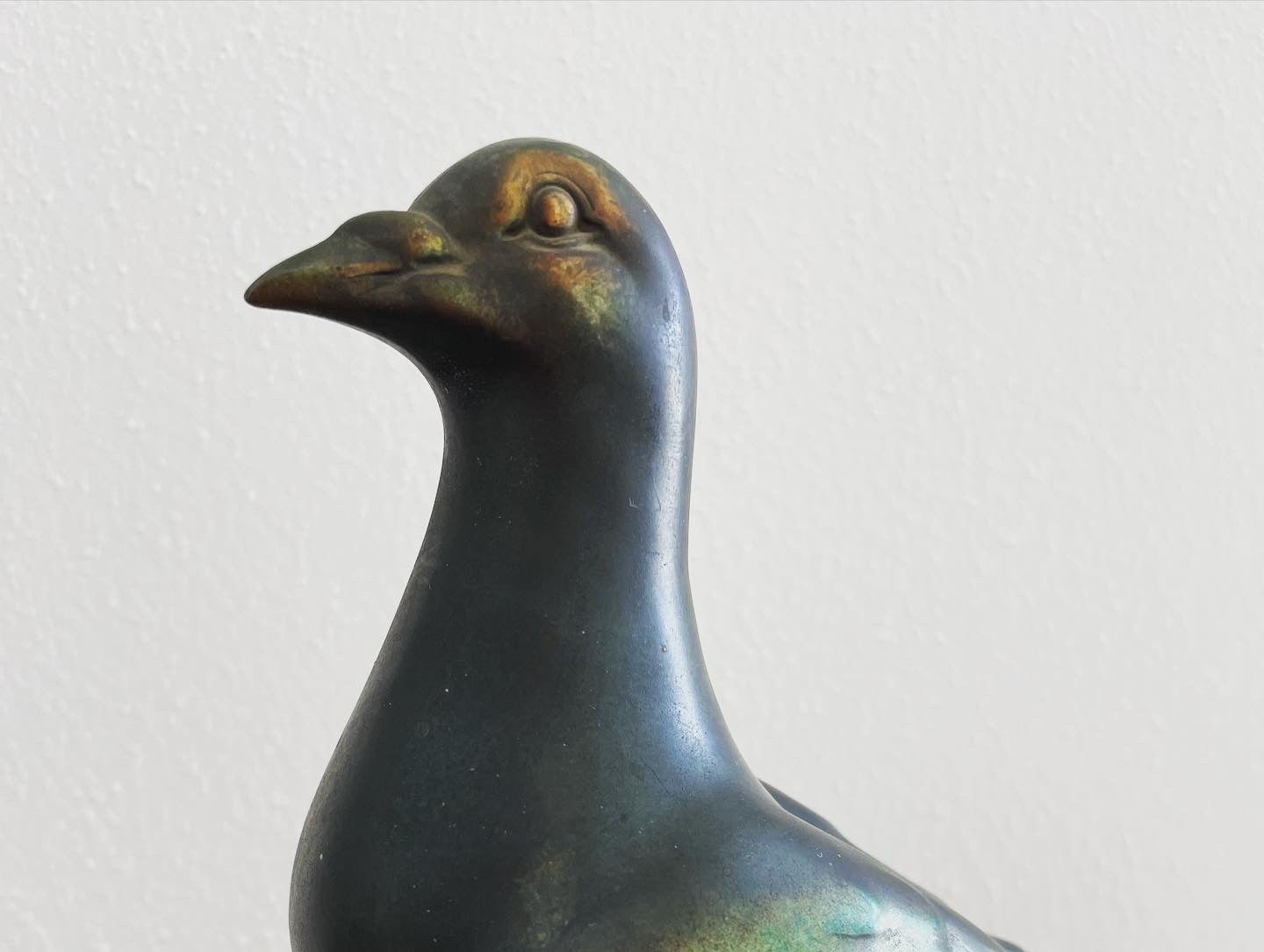 Art Deco Pigeon Statue