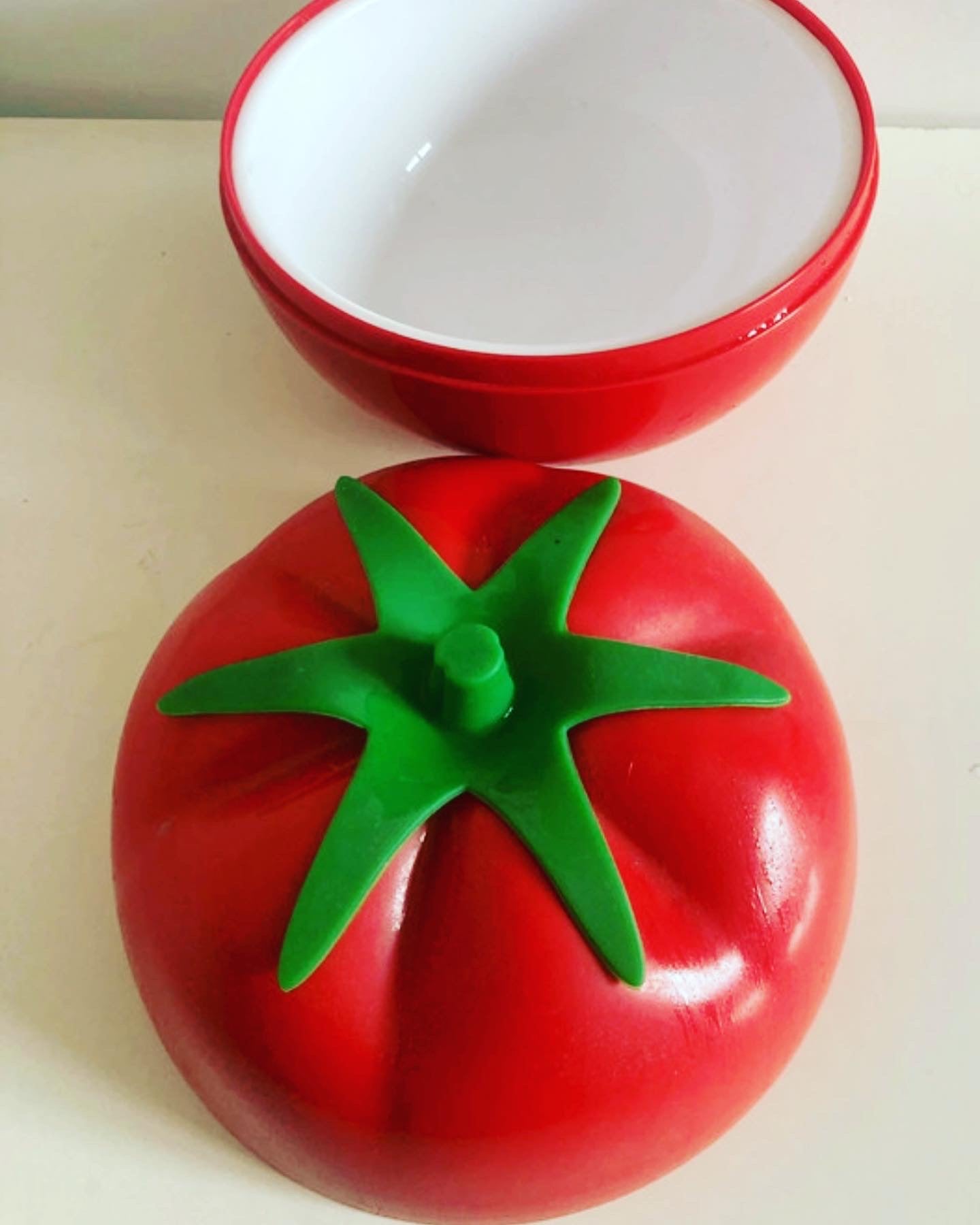 Tomato 70's