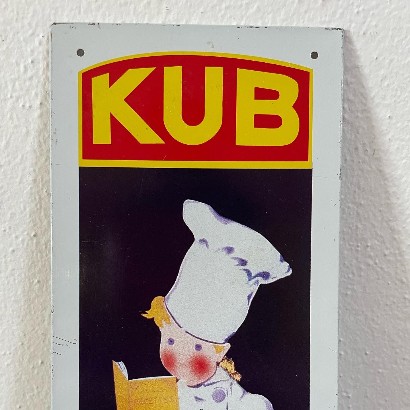 Bouillon Kub sign