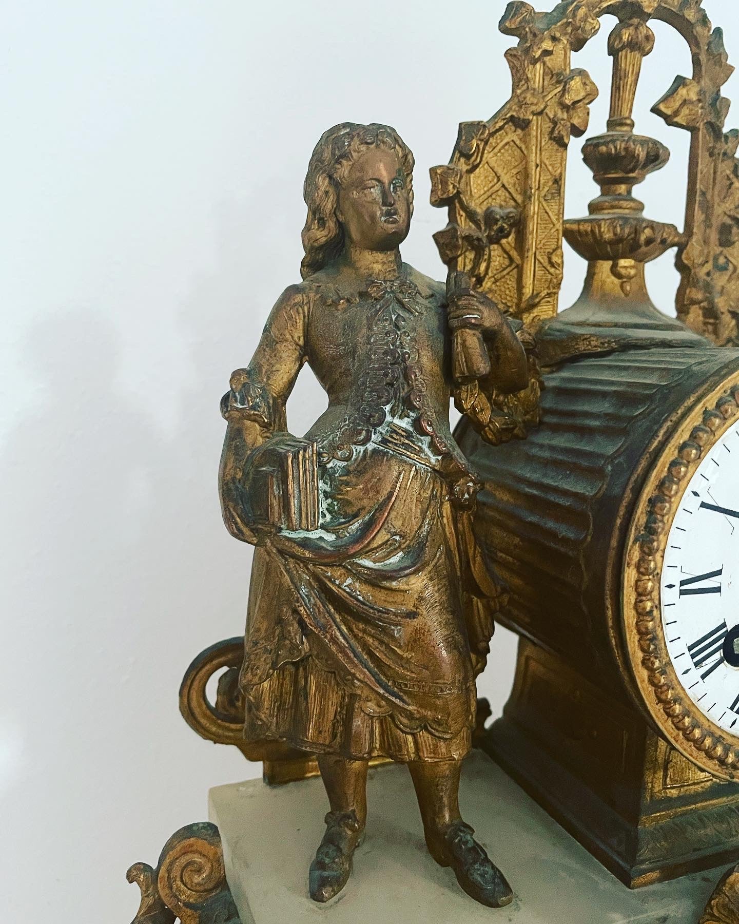 Baroque clock