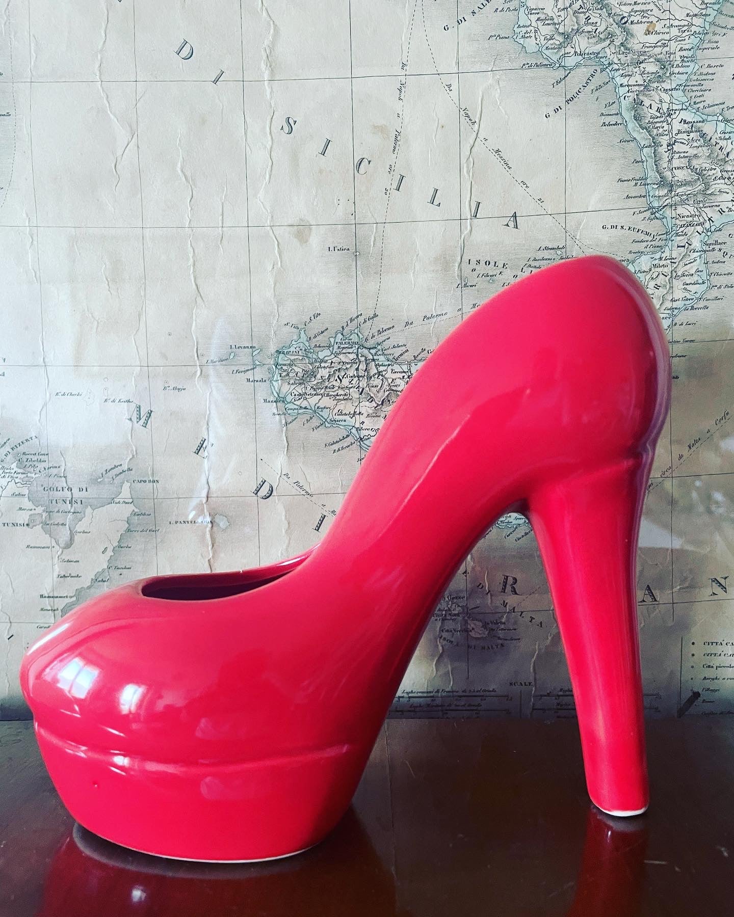 Red shoe