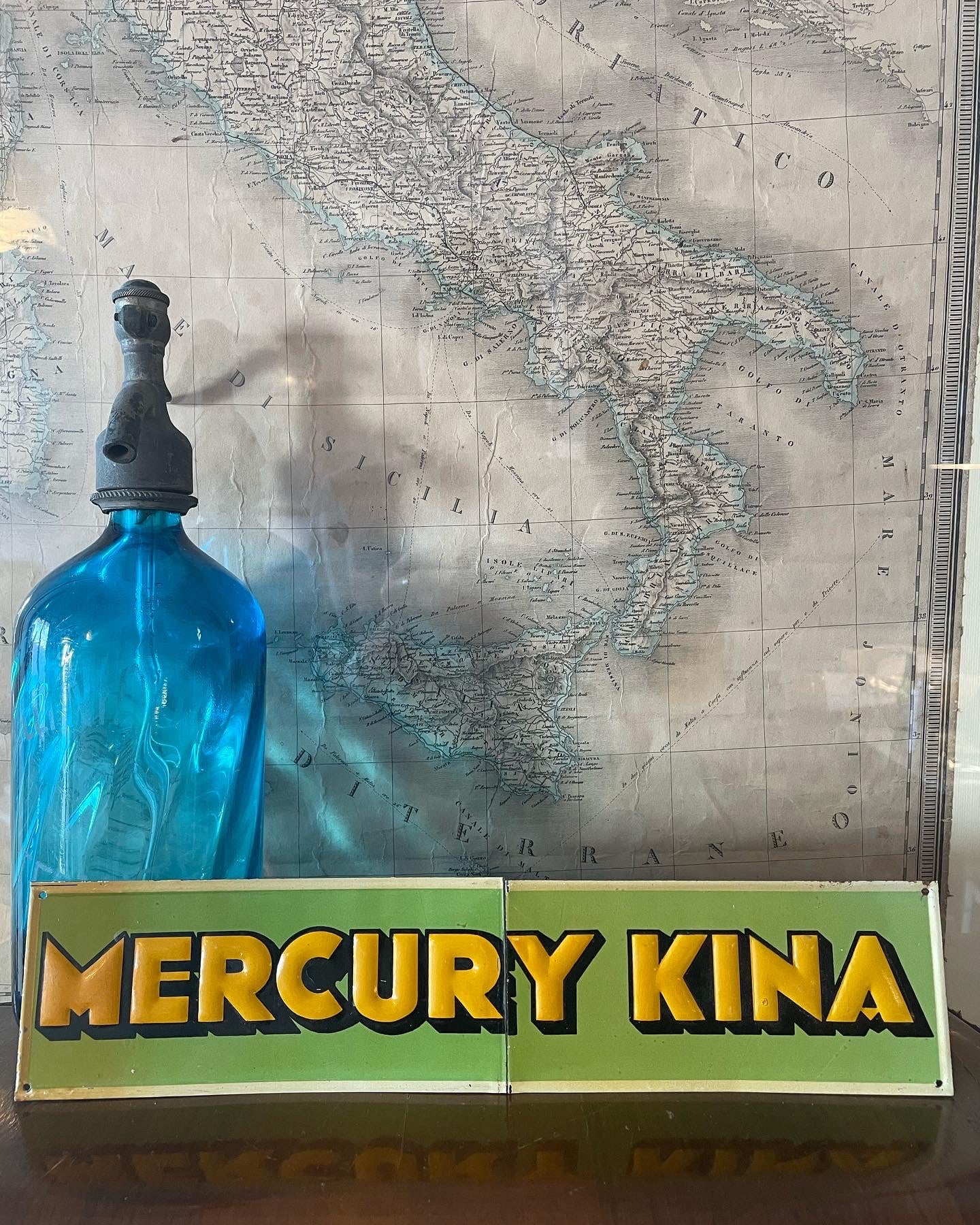 Latta pubblicitaria Mercury Kina