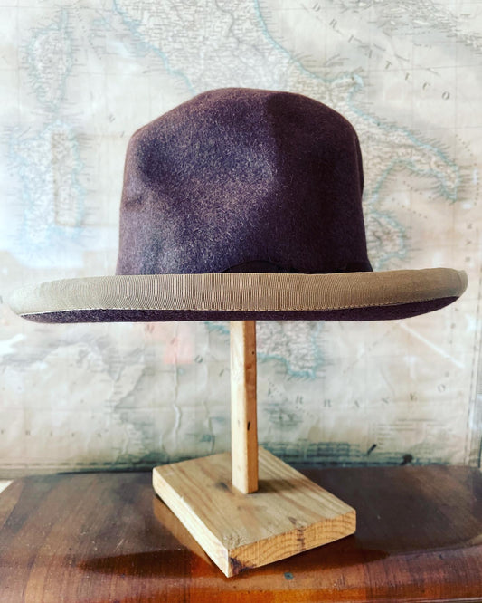 Hat and hat holder