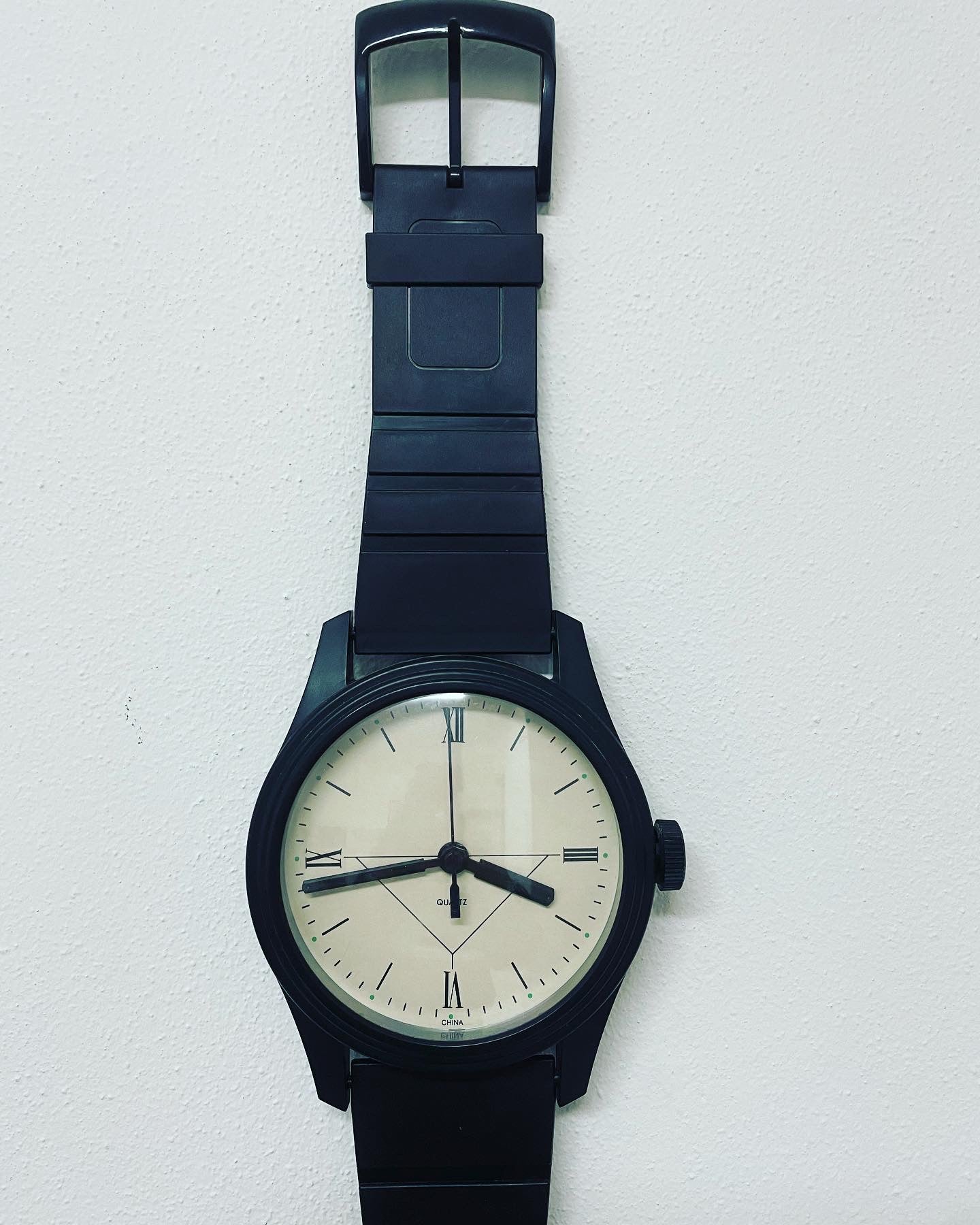 80's wall clock