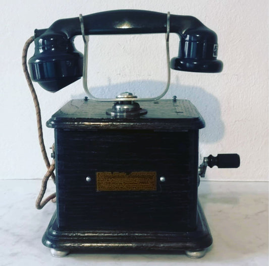 Telefono 1930