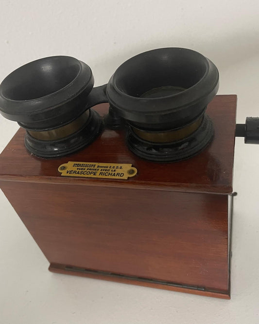 Antique Richard Stereoscope