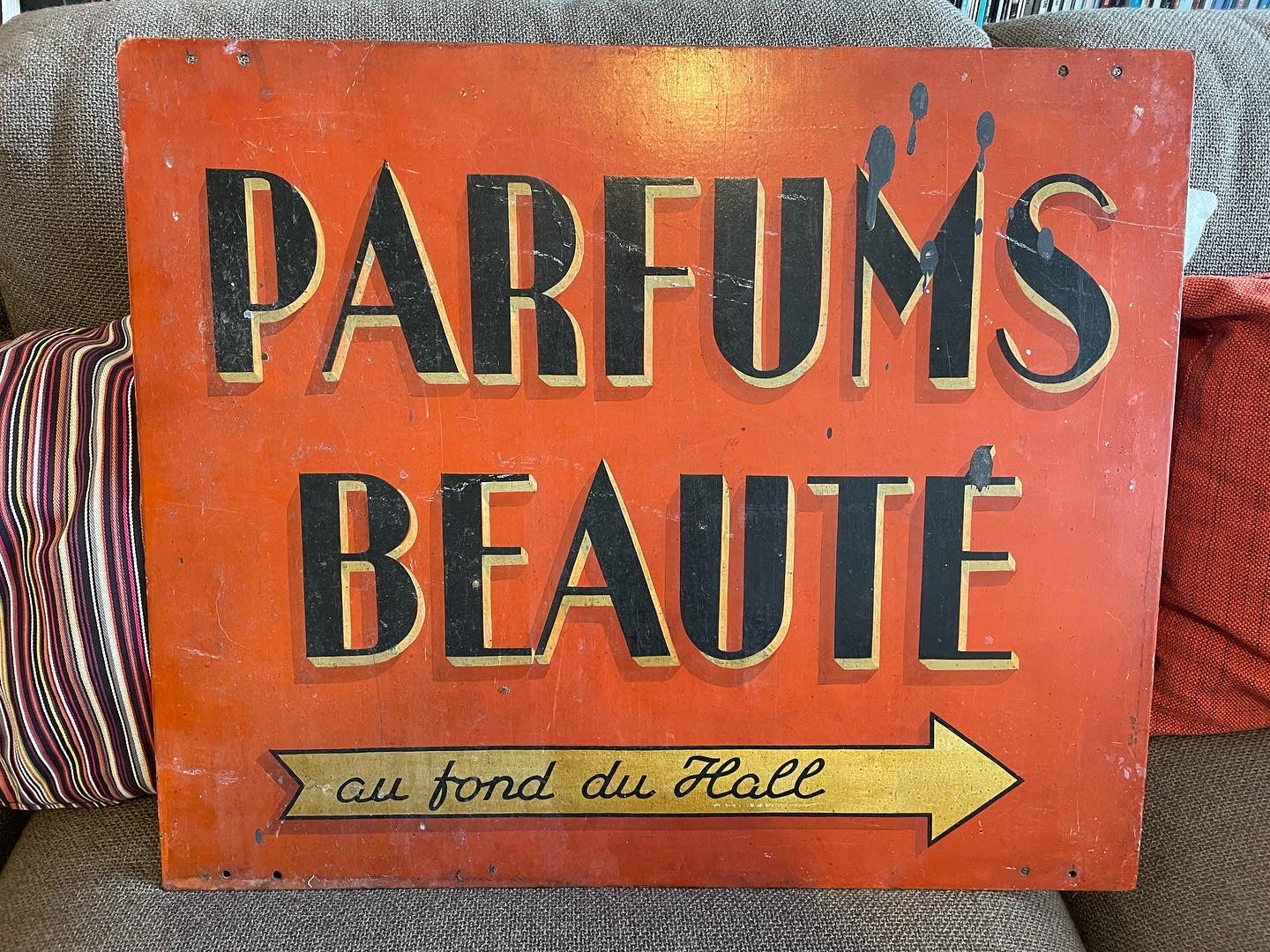 Belle Époque sign