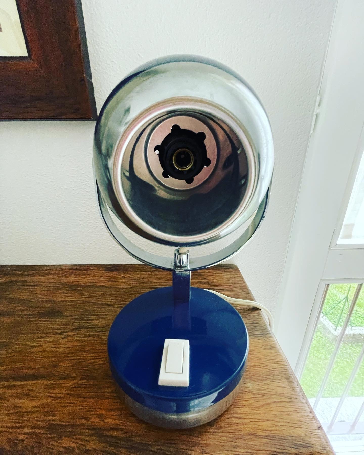 Eclipse type lamp