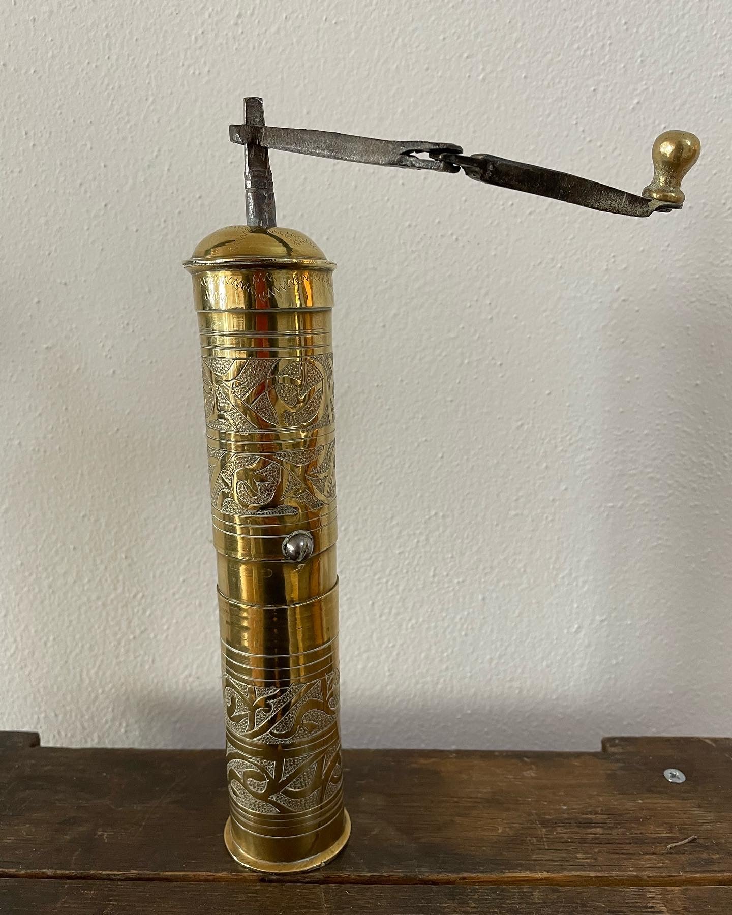 Pepper grinder