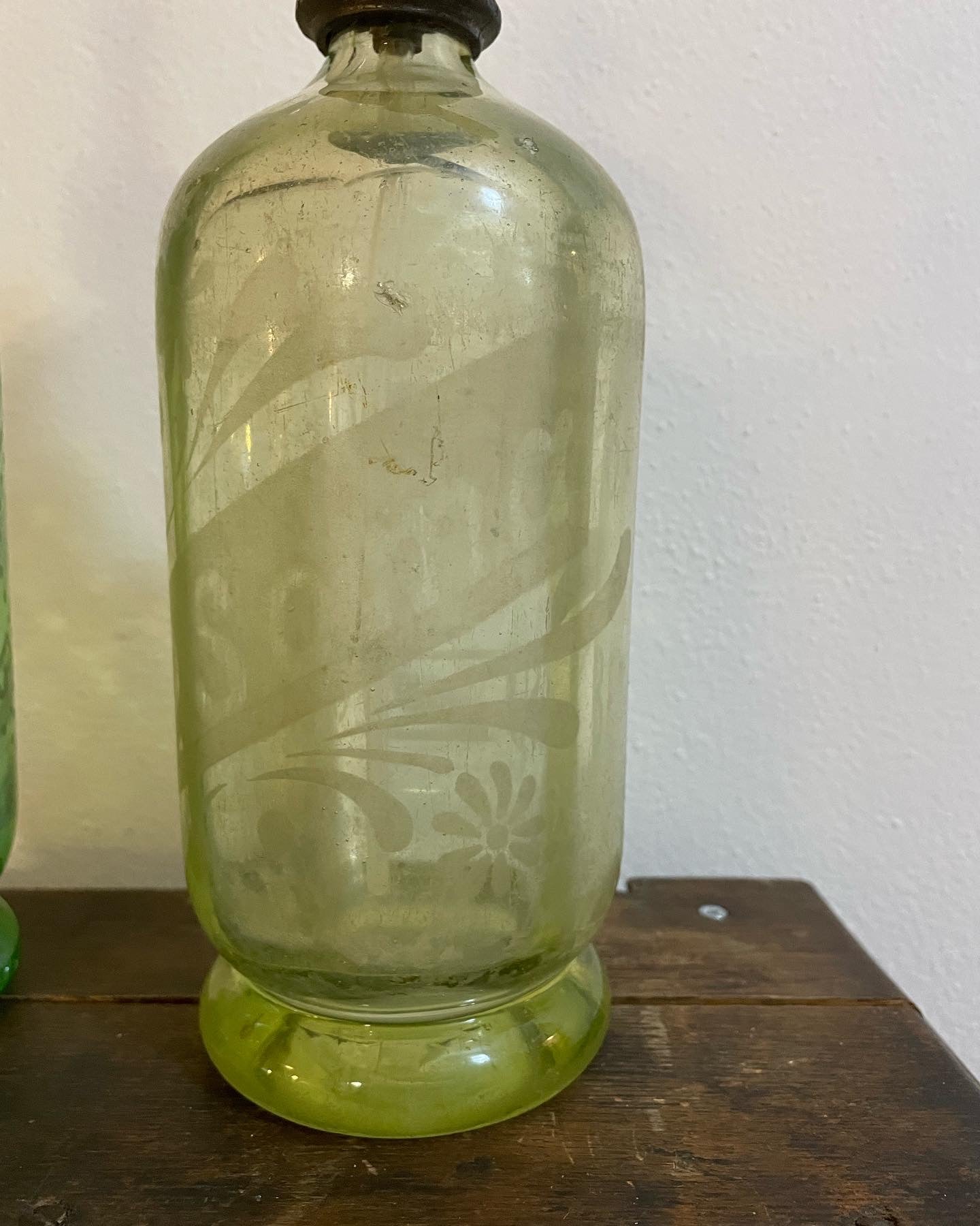 Green &amp; Yellow Seltzer Siphon Pair