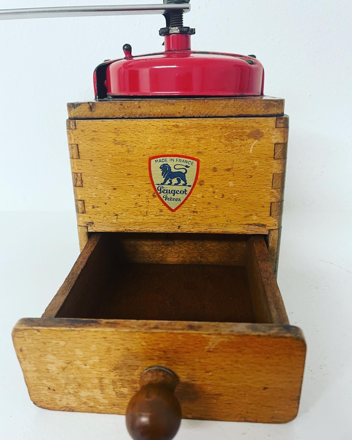 Red Peugeot grinder