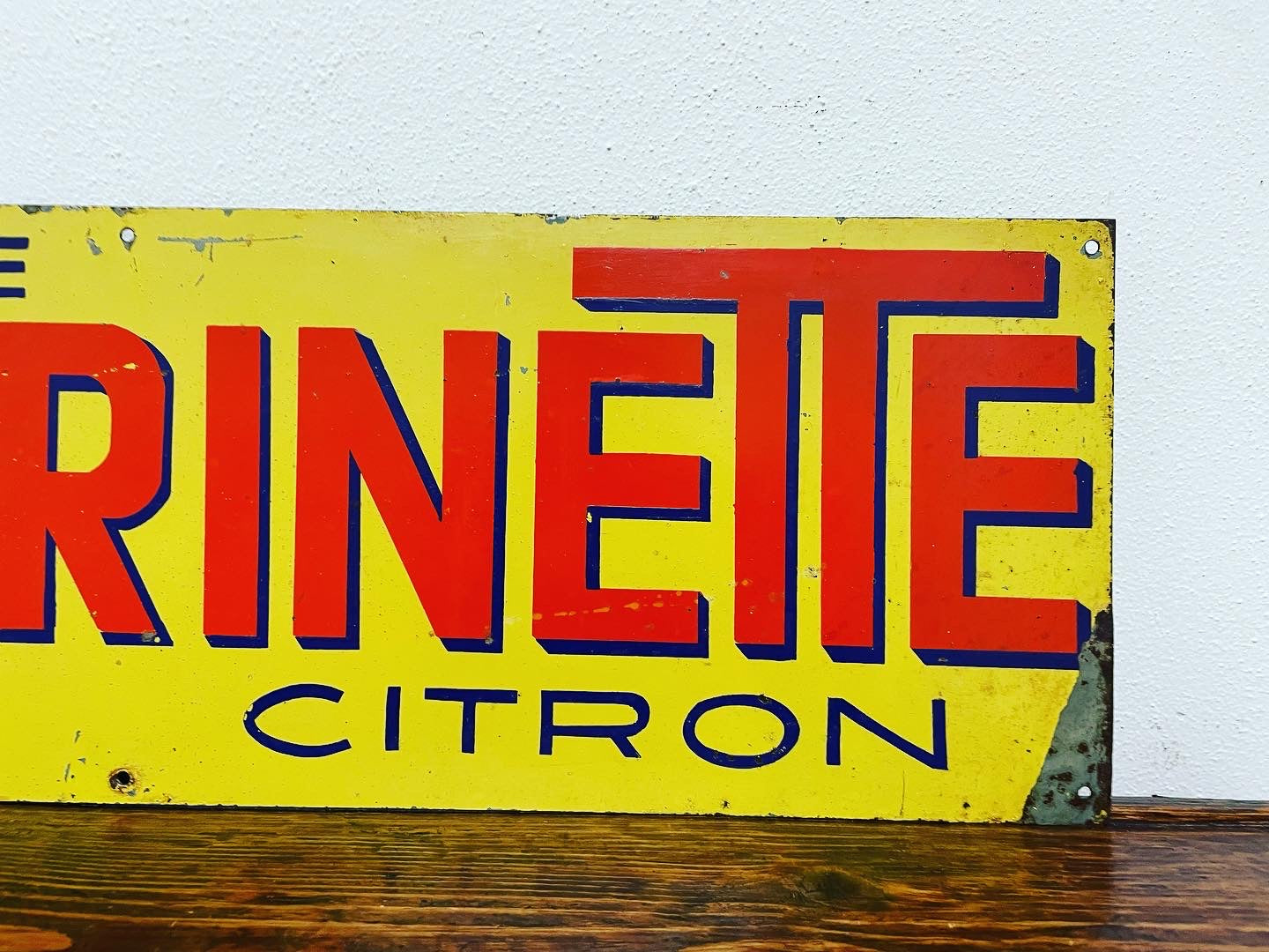 Large Marinette sign