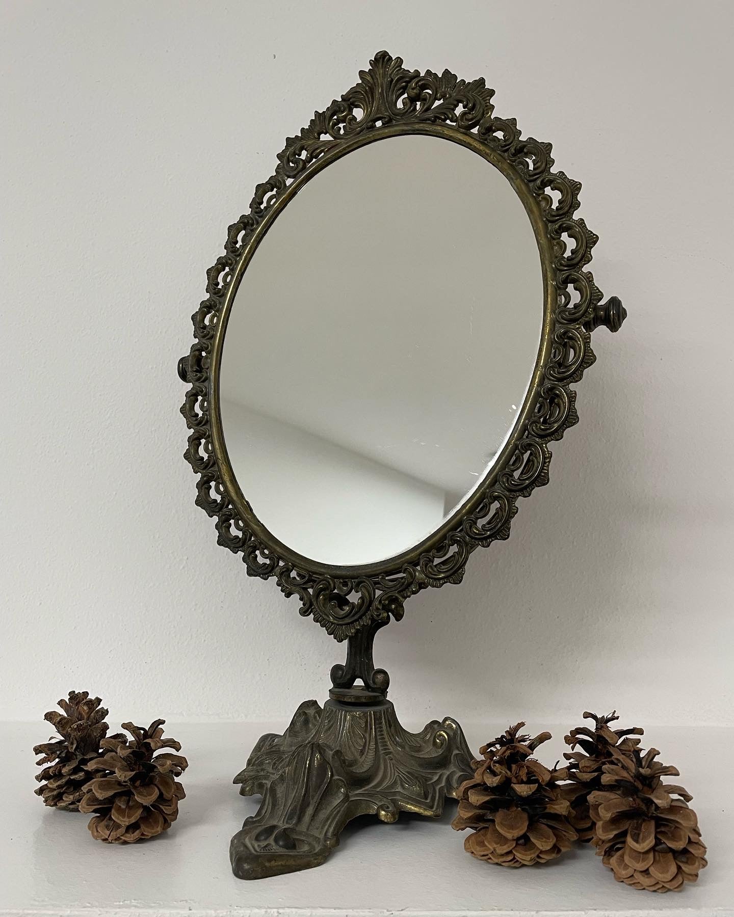 Psyche table mirror