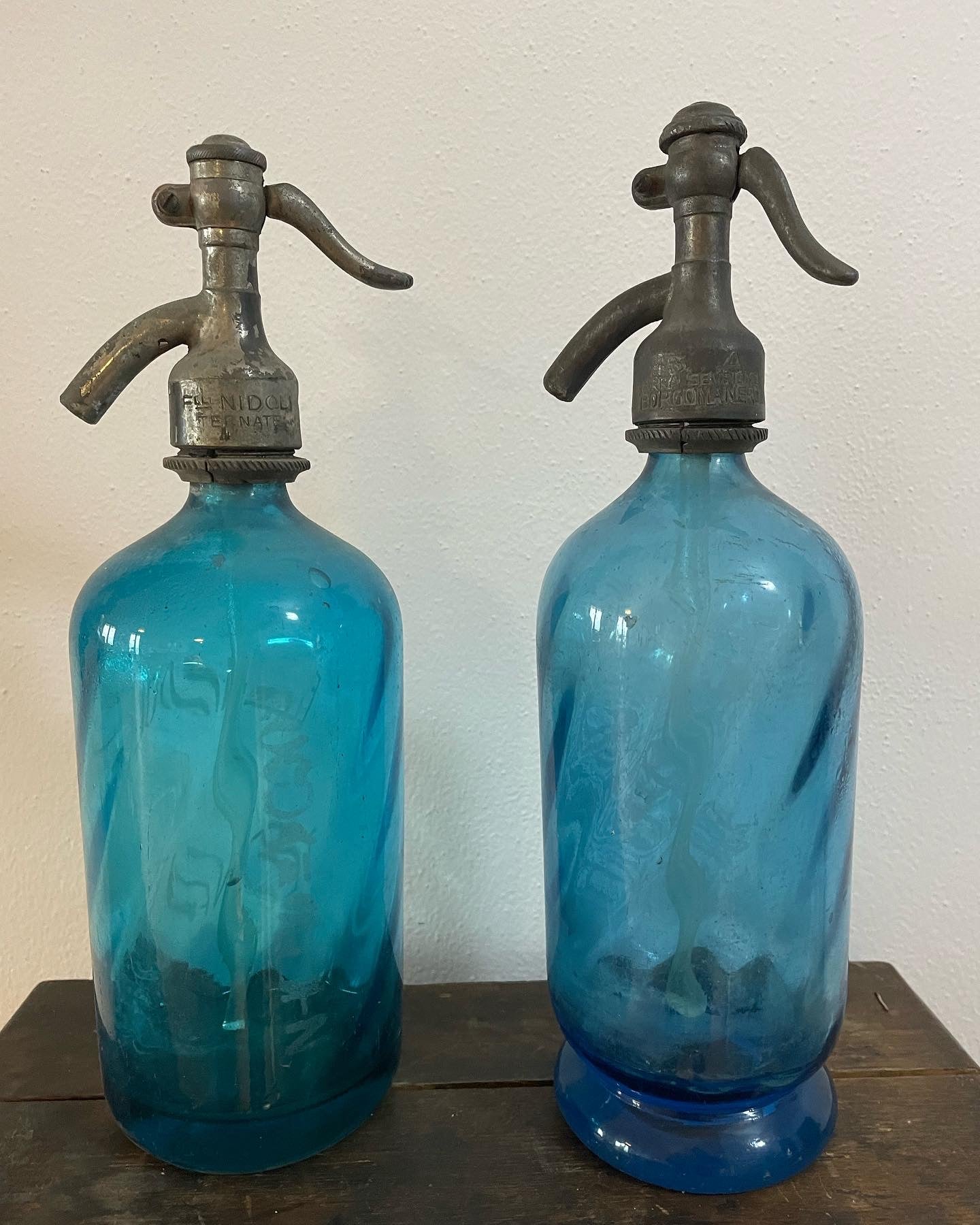 Pair of blue siphons