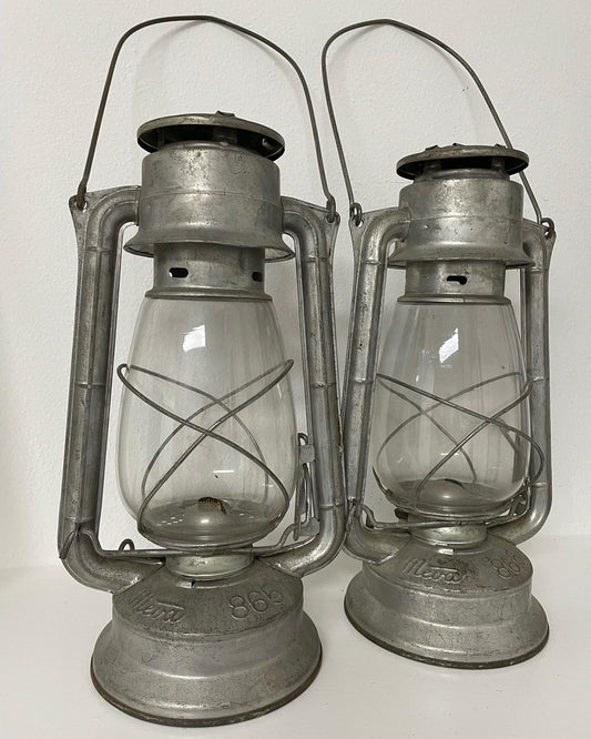 Meva lanterns pair